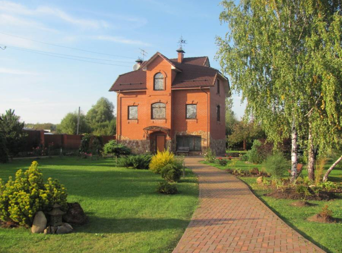 Стоимость загородных домов в Люберецком округе снизалась на 4,3%