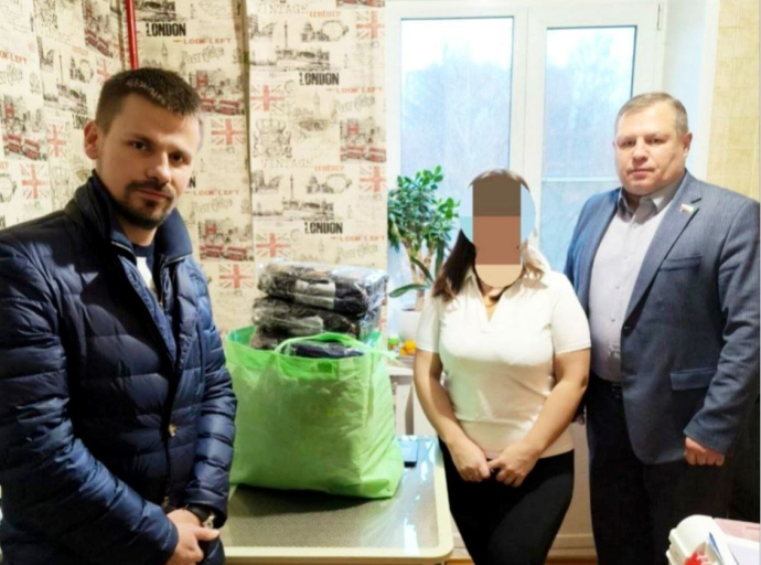 Люберецкие активисты помогли семье военнослужащего с приобретением холодильника