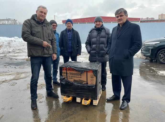 Люберецкий депутат и предприниматели передали в зону СВО дизельный генератор