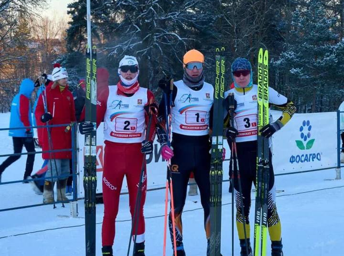 Артем Барков из Люберец победил в 1-м туре Кубка Московской области по лыжным гонкам
