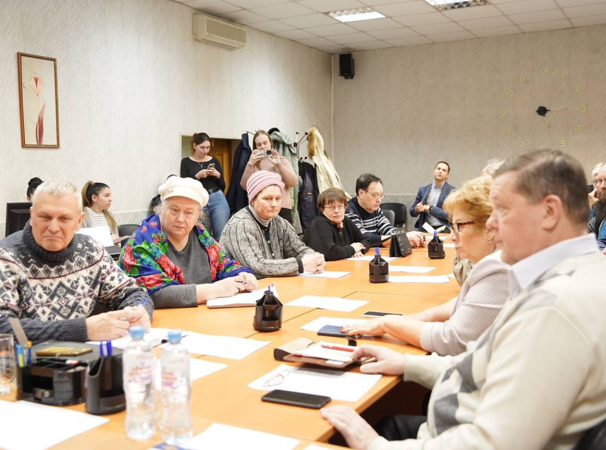 Глава Люберец встретился с председателями уличкомов и сельскими старостами