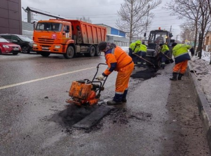 Дорожники залатали 178 ям на дорогах городского округа Люберцы за неделю