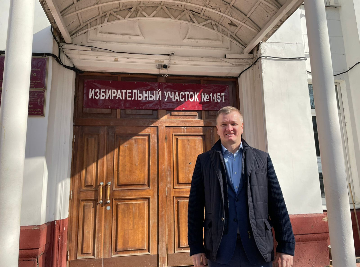 Дмитрий Дениско проголосовал на выборах в Люберцах