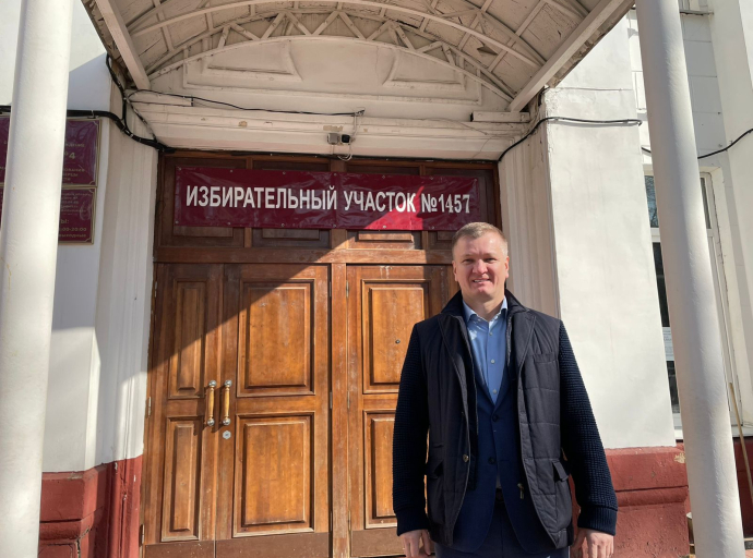 Дмитрий Дениско проголосовал на выборах в Люберцах