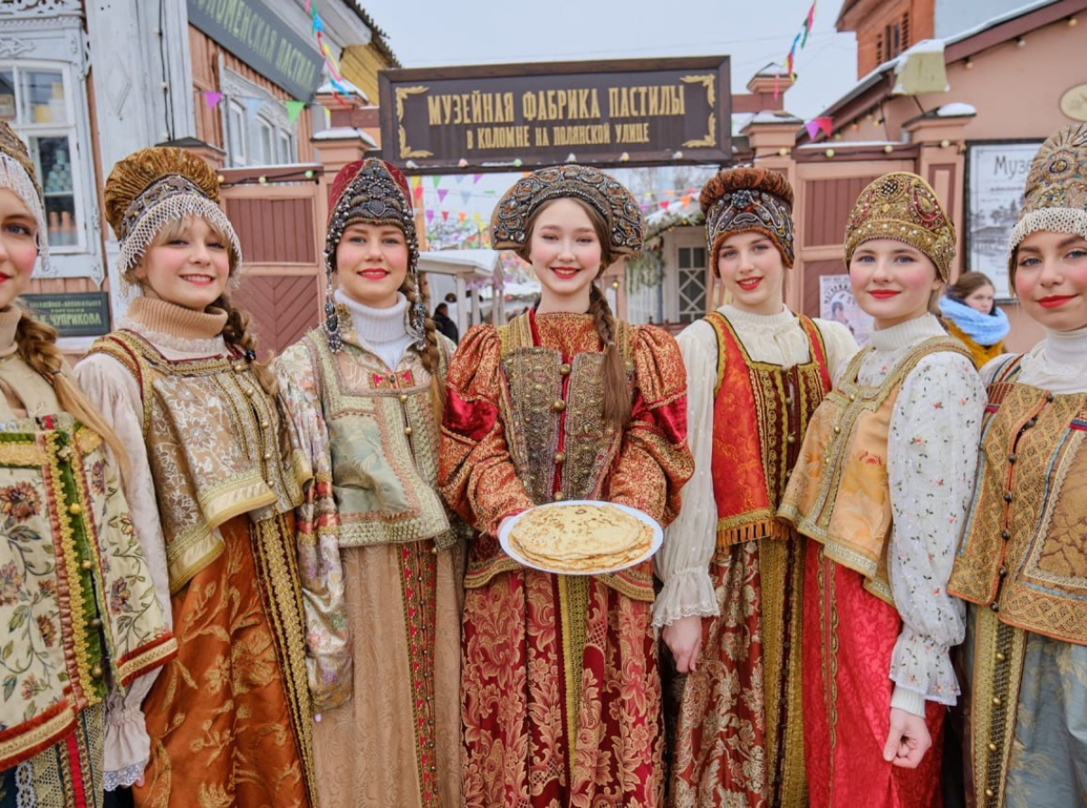 «Вкусная» карта Подмосковья: где можно поесть блины и вафли на Масленицу?