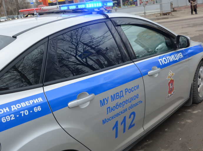 Наехав на детскую коляску в Люберцах, водитель с места происшествия скрылся