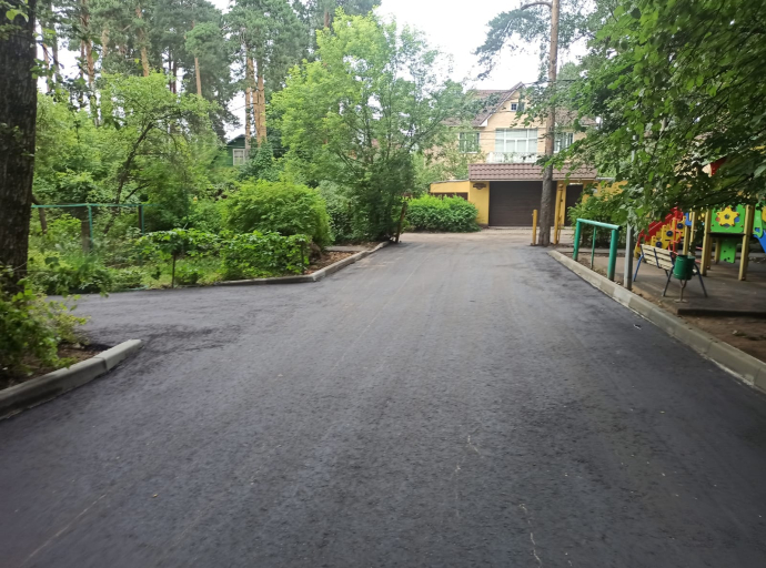 Завершили укладку асфальта в 11 дворах Люберецкого округа