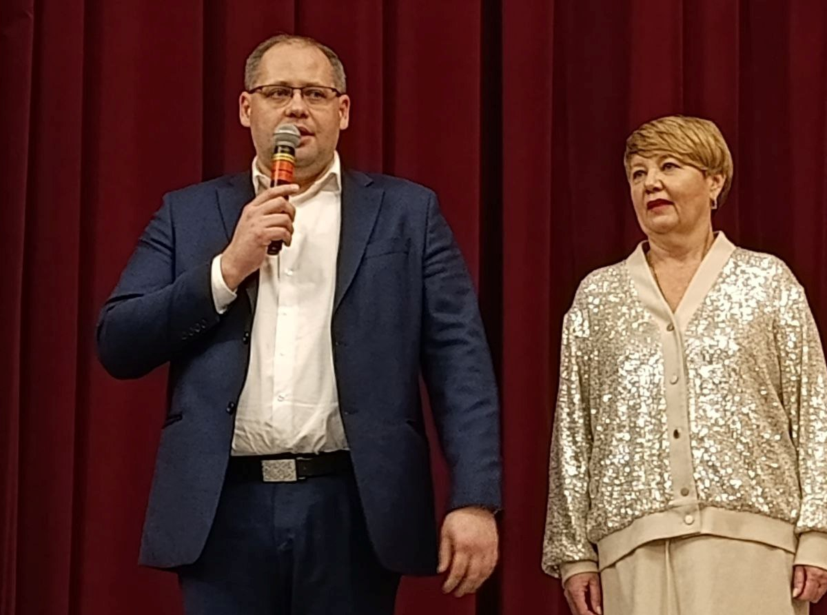 Новогодний подарок любителям театра из Люберец сделал депутат Роман Антоненков  