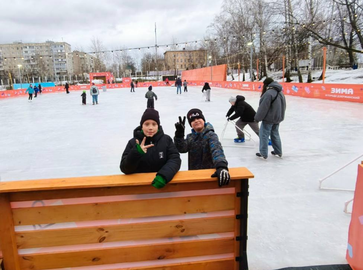 Новый каток открыт в Дзержинском Люберецкого округа