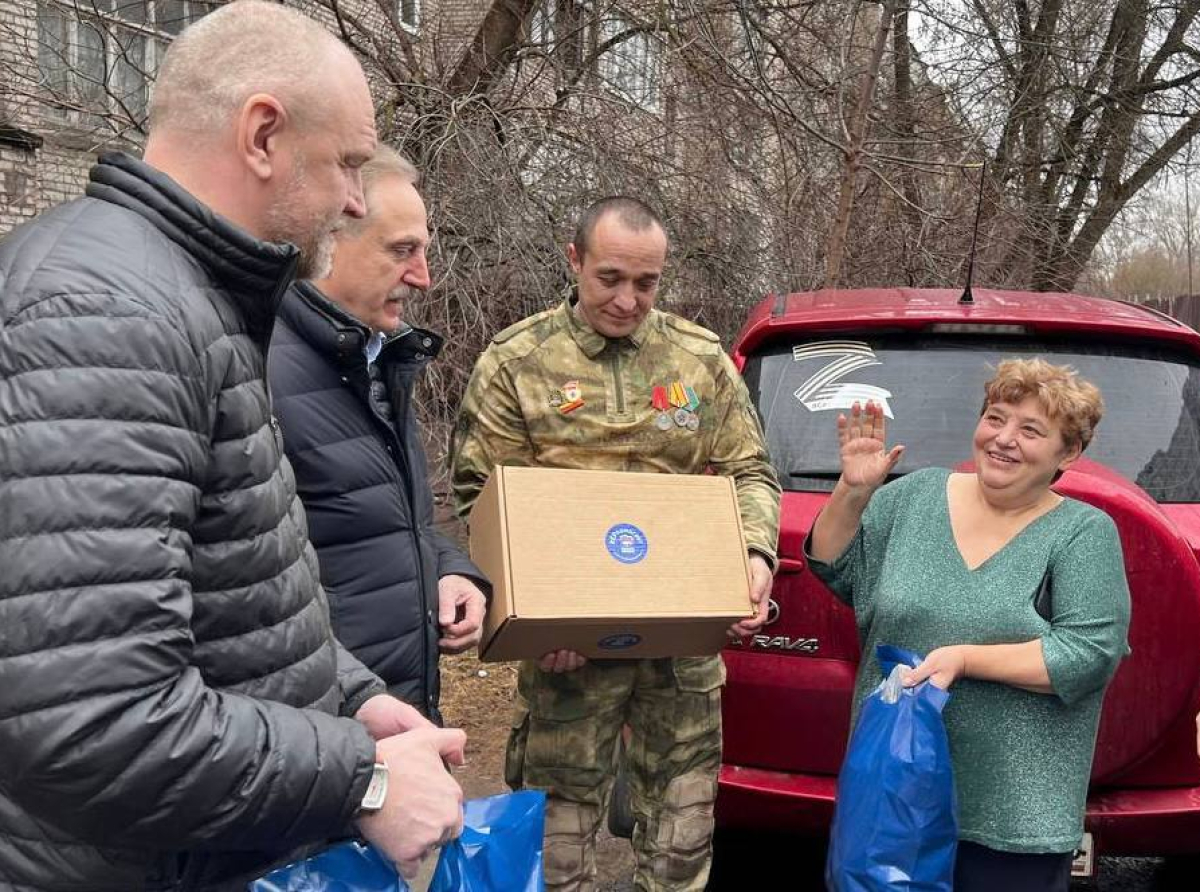 Депутаты Люберецкого округа передали посылки в зону проведения СВО