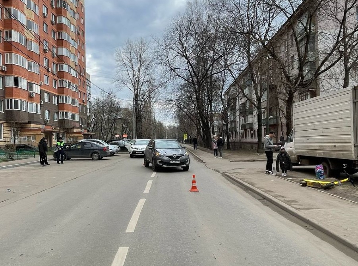 Столкновение водителя и совершеннолетнего на СИМ произошло в Люберцах