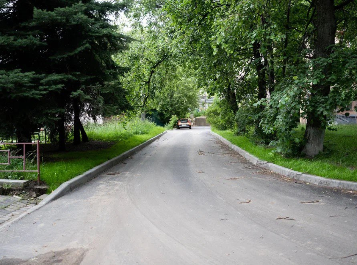 Семь дворов благоустроили в городе Дзержинский городского округа Люберцы