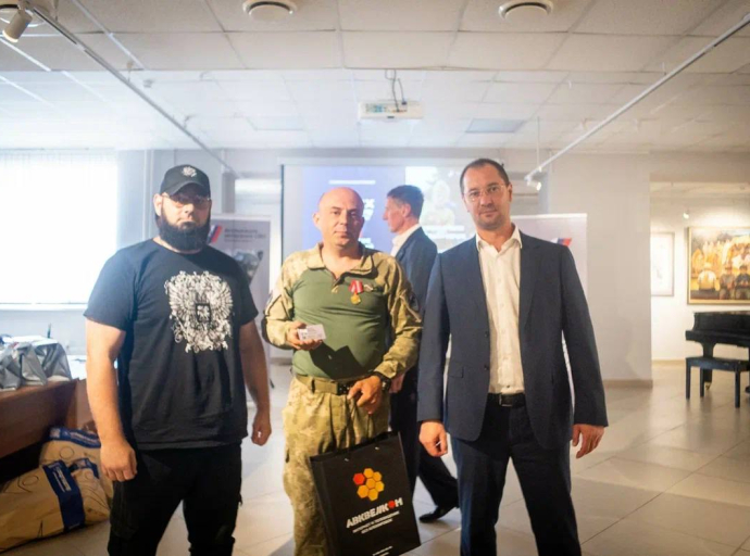 Медаль «Ветеран боевых действий» вручили 16 бойцам из Люберец