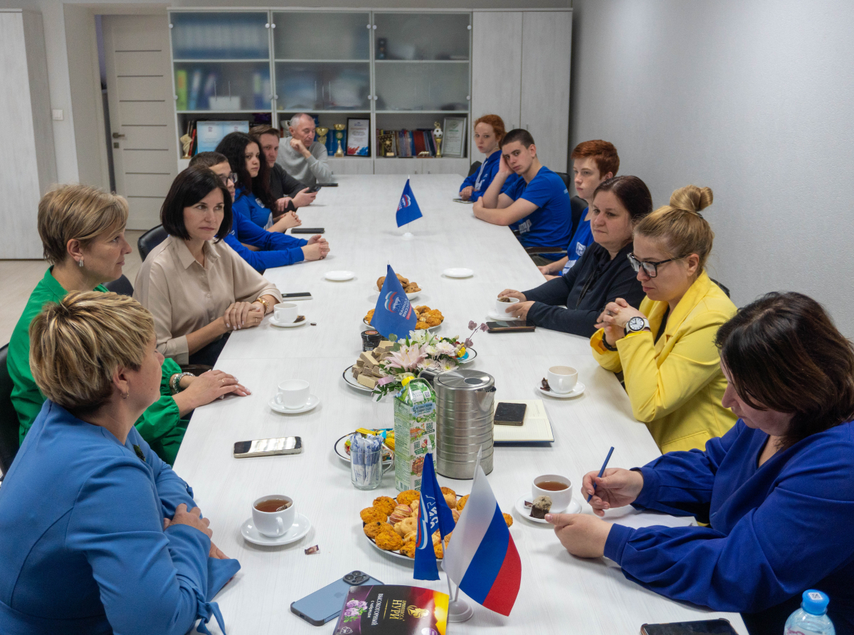 Прошла встреча депутатов с руководством благотворительного фонда «Сердце детям»