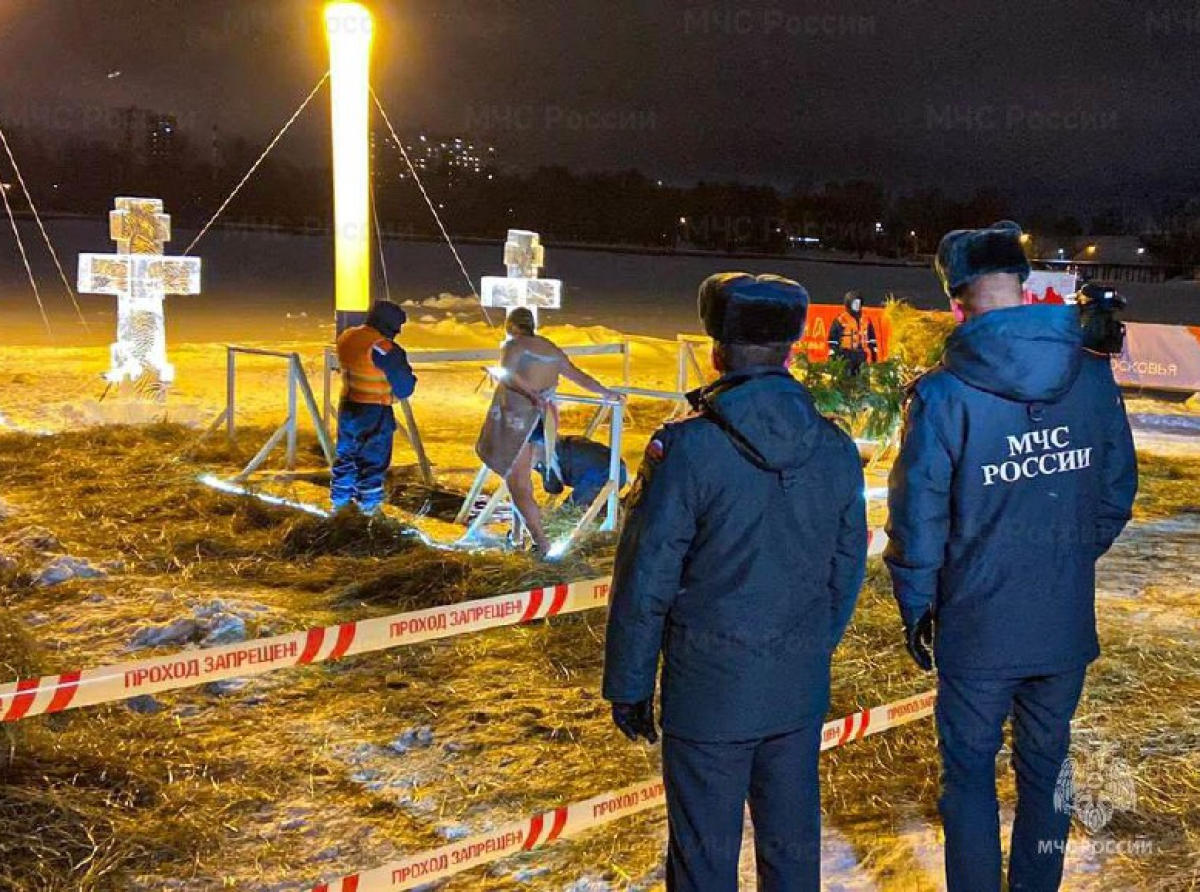 Готовимся к празднику Крещения: основные правила безопасности в период крещенских купаний
