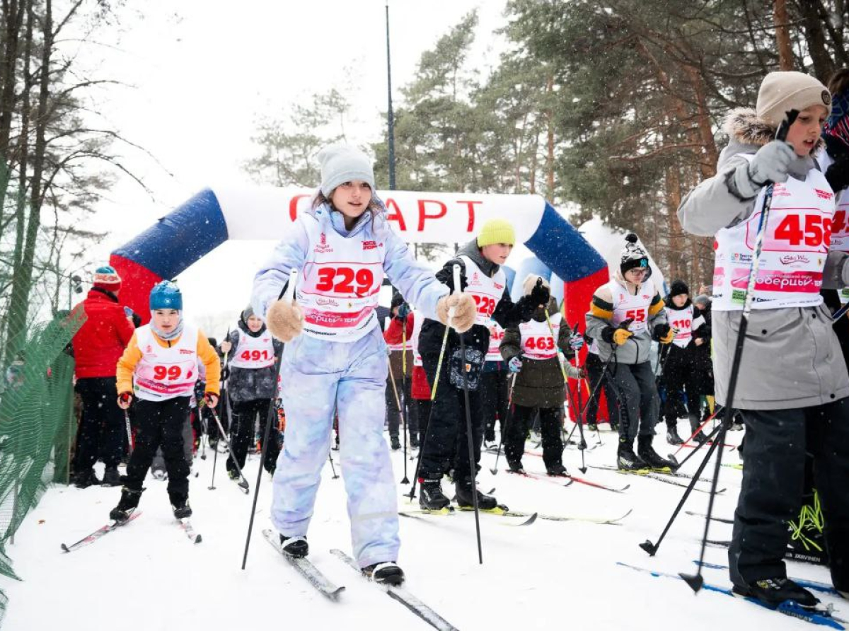Традиционная «Люберецкая лыжня» прошла в лесопарке «Чемпион» в Дзержинском