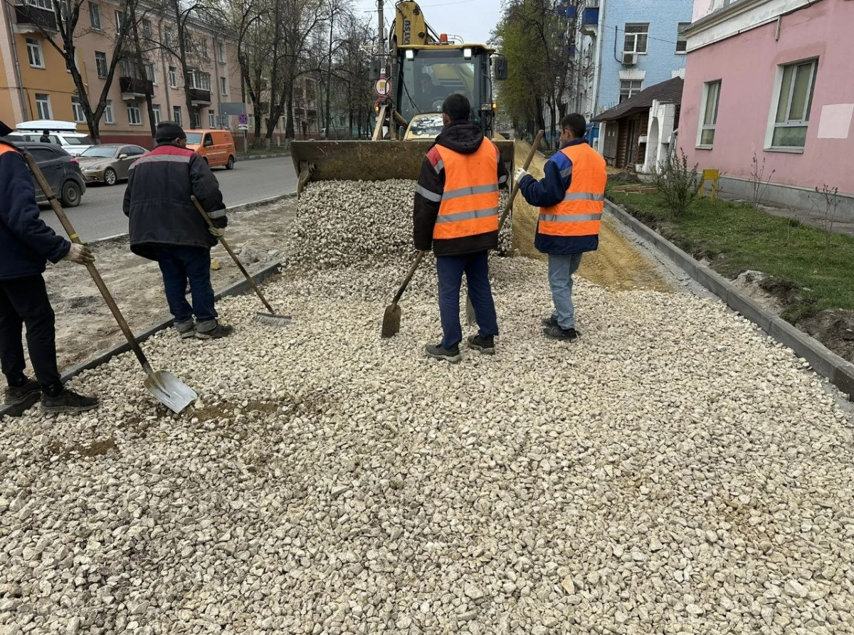 Ремонт тротуаров идет на двух улицах Люберец