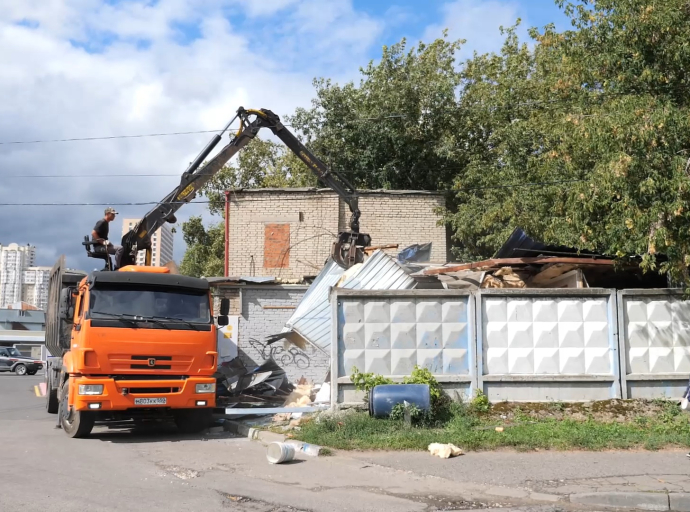 Более ста НТО демонтировали в Люберцах с начала года