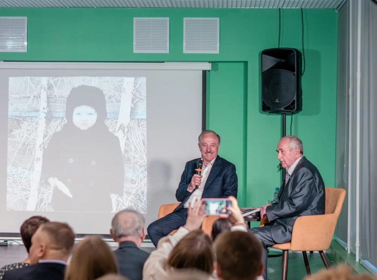 Встреча старых друзей: в Люберецкой библиотеке состоялась презентация книги Владимира Ружицкого 